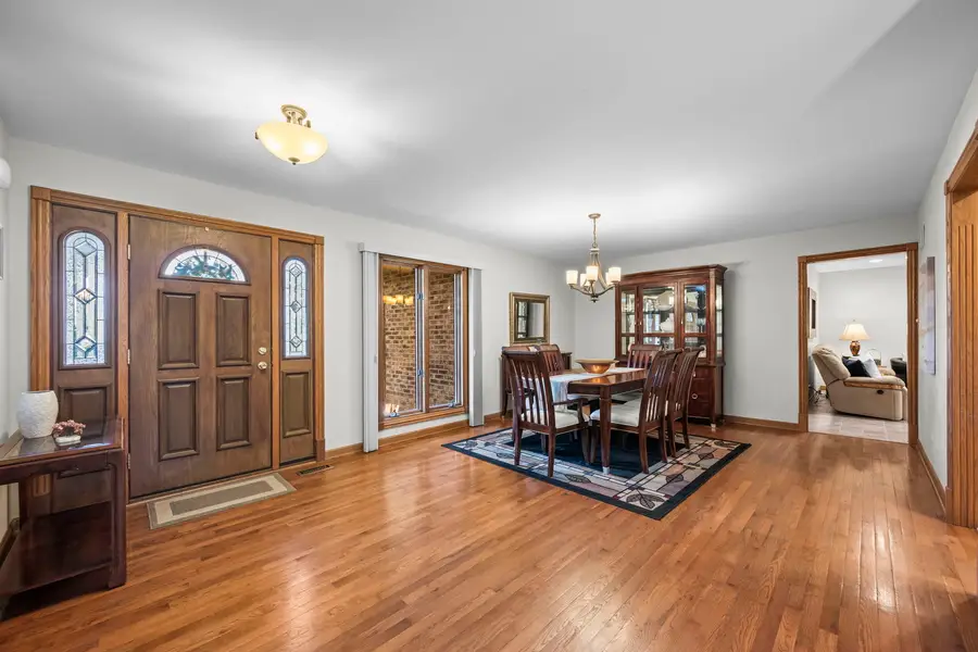 907 N Quentin Road, Palatine, IL 60067 - #3