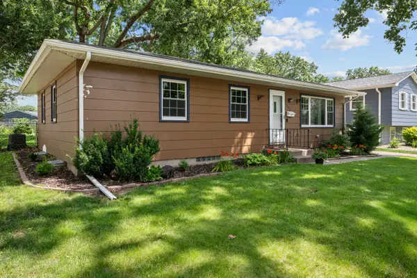 3627 Cedar Street, Davenport, IA 52806