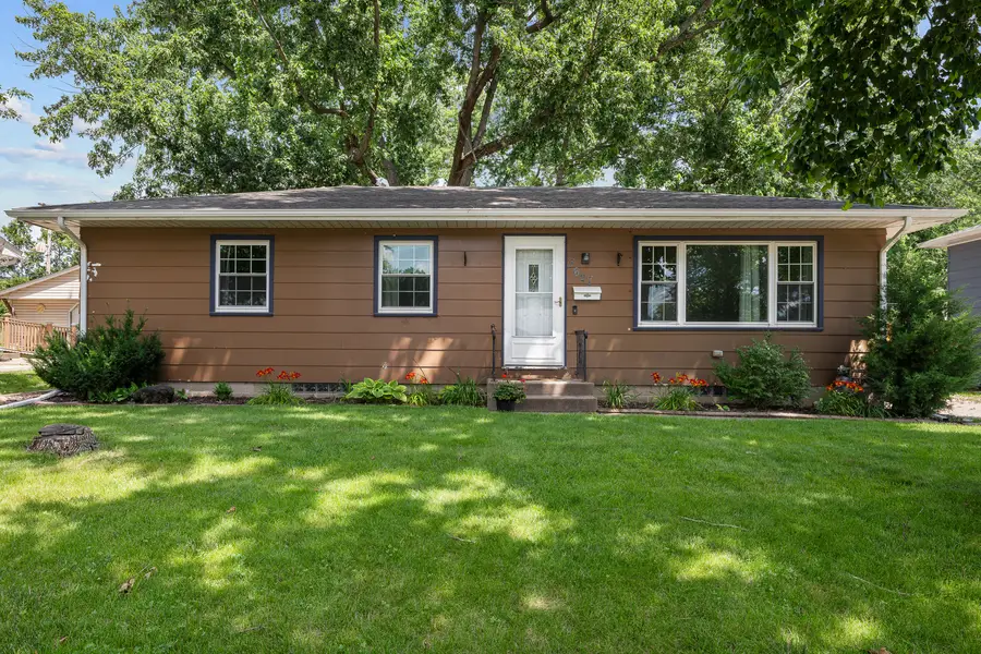 3627 Cedar Street, Davenport, IA 52806 - #2