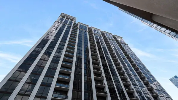 233 E 13th Street #1001, Chicago, IL 60605