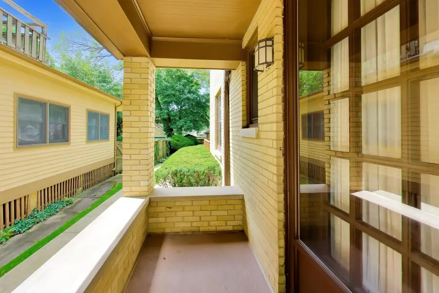 612 Ridge Avenue, Evanston, IL 60202 - #2