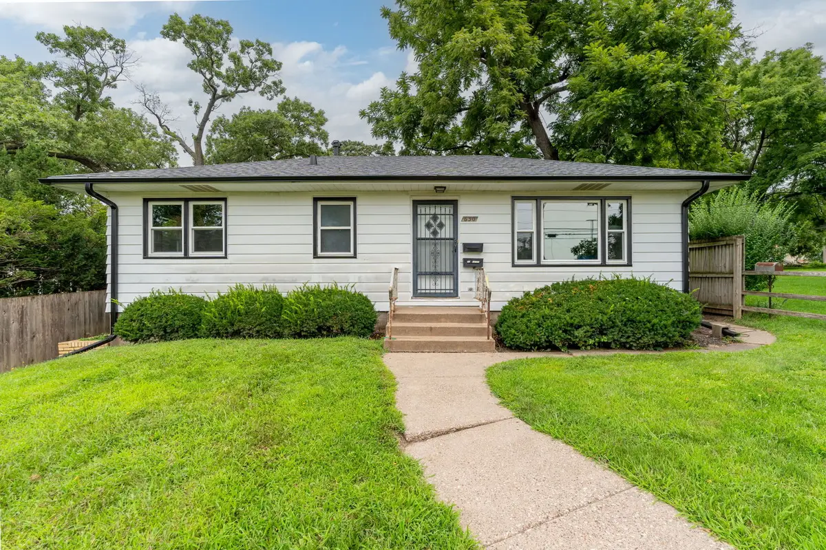 630 W Lombard Street, Davenport, IA 52803 - #1