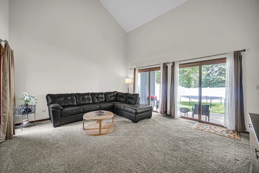 2075 Valley Creek Drive, Elgin, IL 60123 - #2