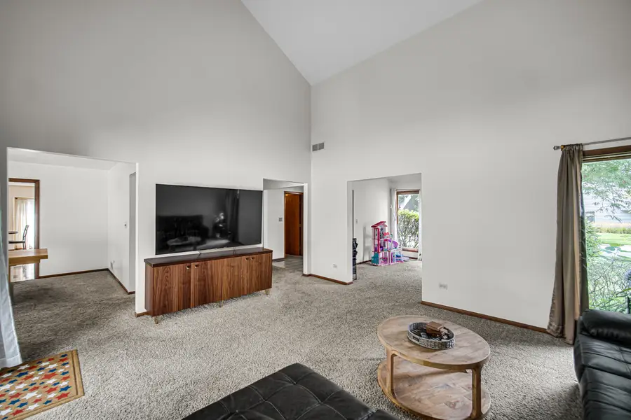 2075 Valley Creek Drive, Elgin, IL 60123 - #3
