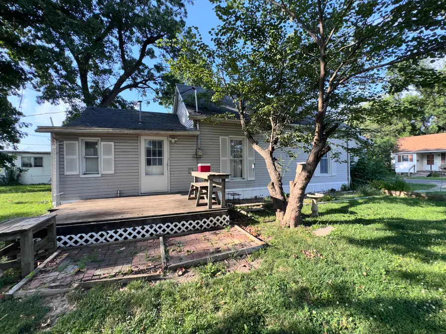 1004 S Cherry Street, Centralia, IL 62801 - #2
