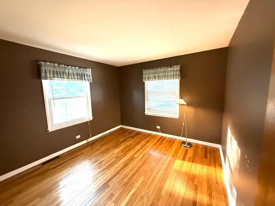 332 W Gartner Road, Naperville, IL 60540 - #2