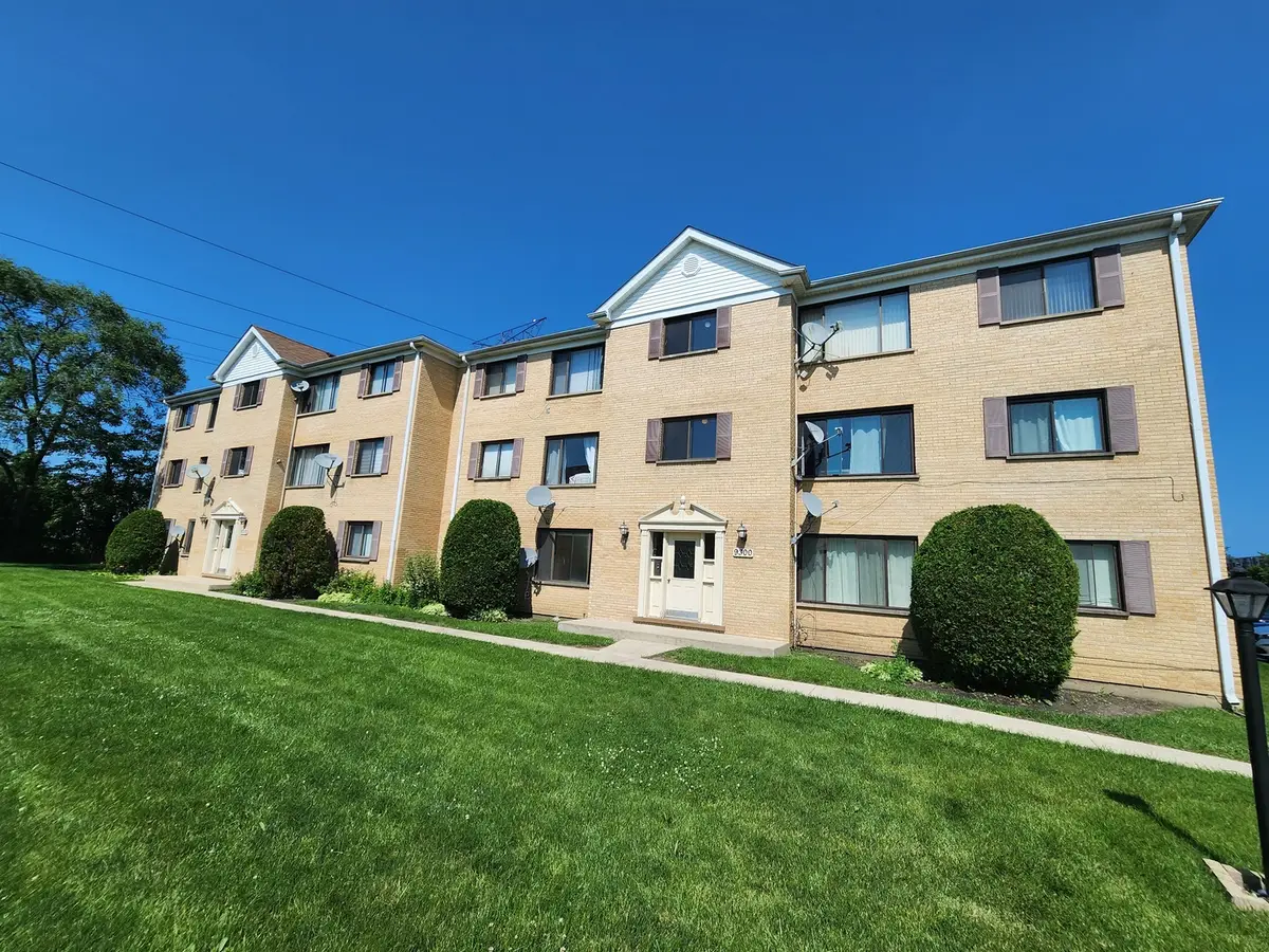 9300 Hamilton Court #D1, Des Plaines, IL 60016 - #1