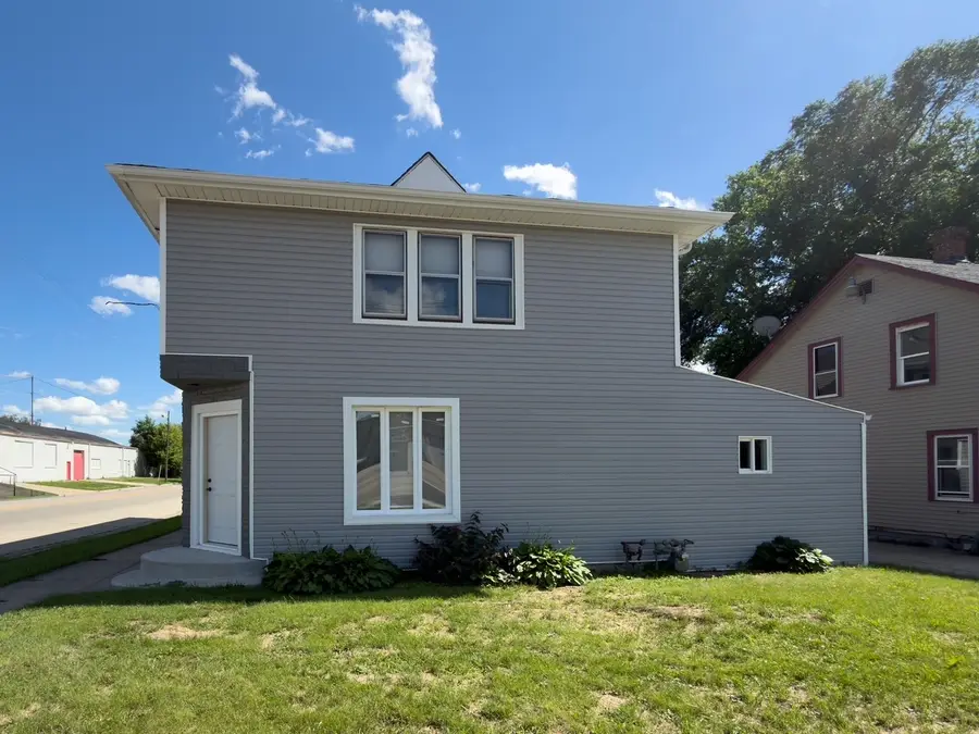 3304 W State Street, Rockford, IL 61102 - #2