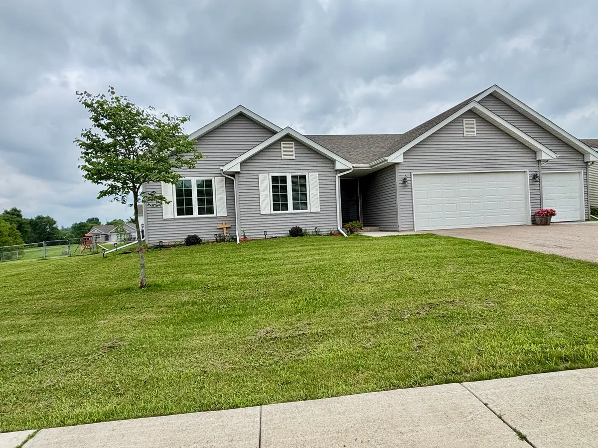 205 Sundance Trail, Capron, IL 61012 - #1