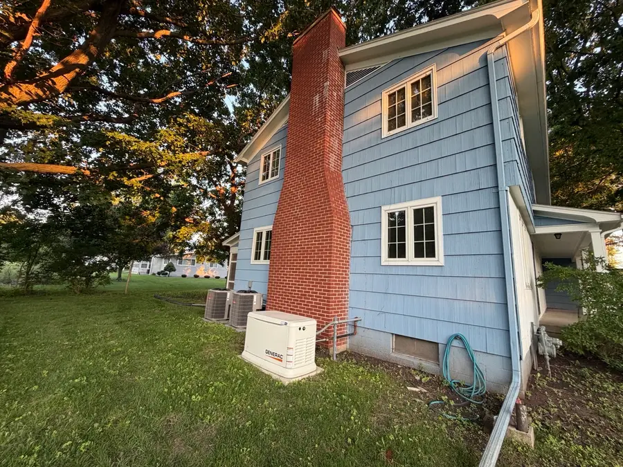 915 Sunset Drive, Princeton, IL 61356 - #3