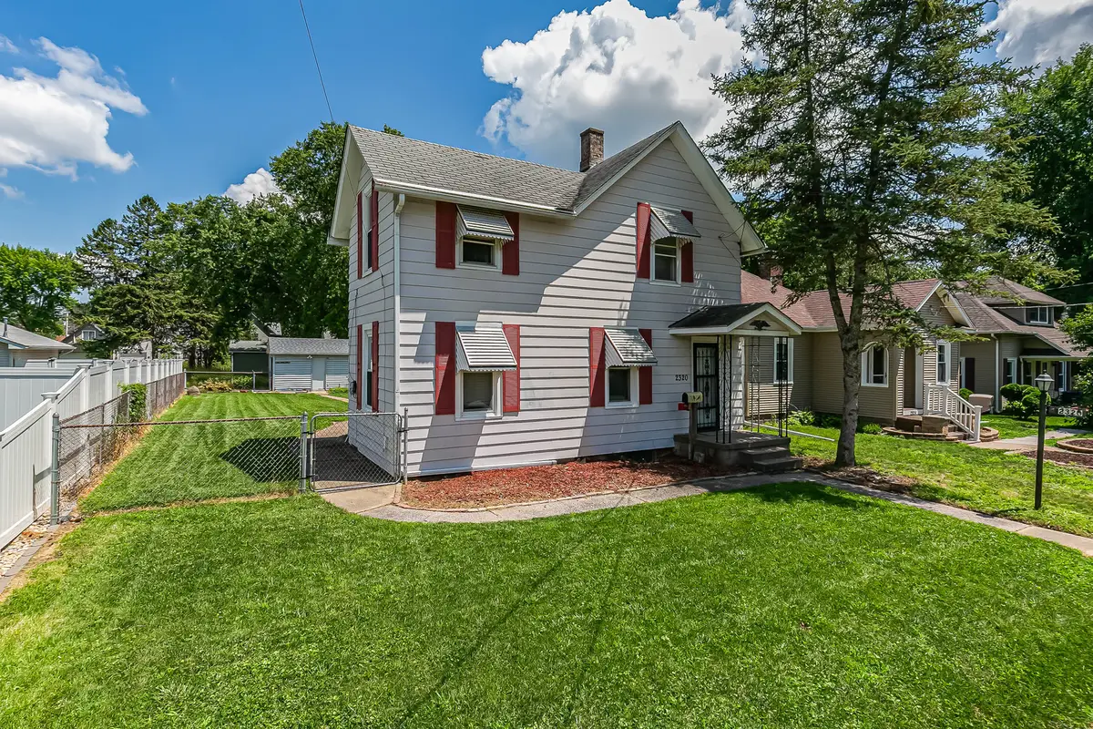 2320 18th Street A, Moline, IL 61265 - #1