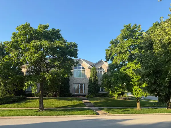 1004 Saddle Lane, Lemont, IL 60439