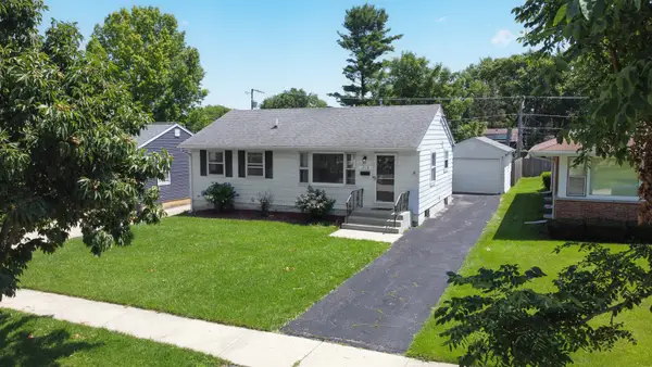 219 N Berteau Avenue, Bartlett, IL 60103