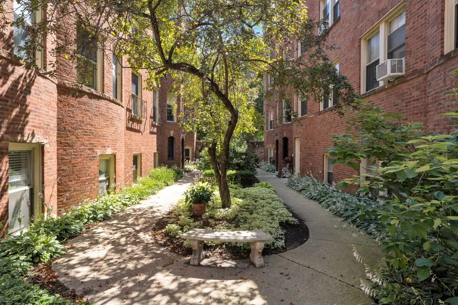 4126 N Kedvale Avenue #203, Chicago, IL 60641 - #2