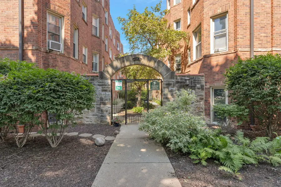 4126 N Kedvale Avenue #203, Chicago, IL 60641 - #3