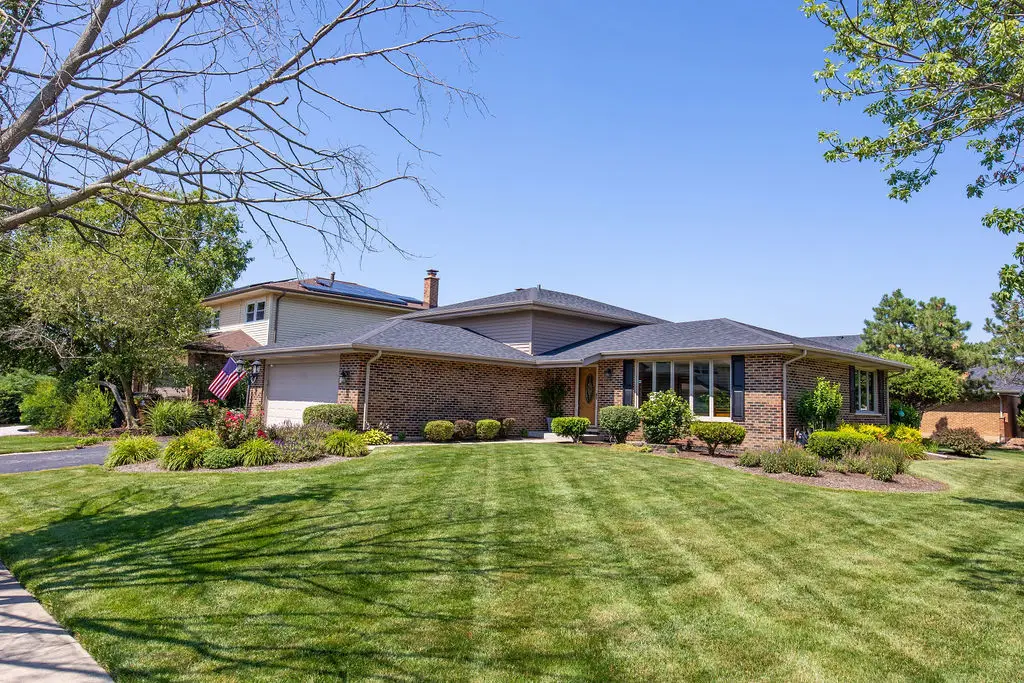 17207 Valley Drive, Tinley Park, IL 60487 - #1