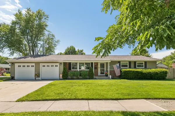 326 N Clark Drive, Palatine, IL 60074