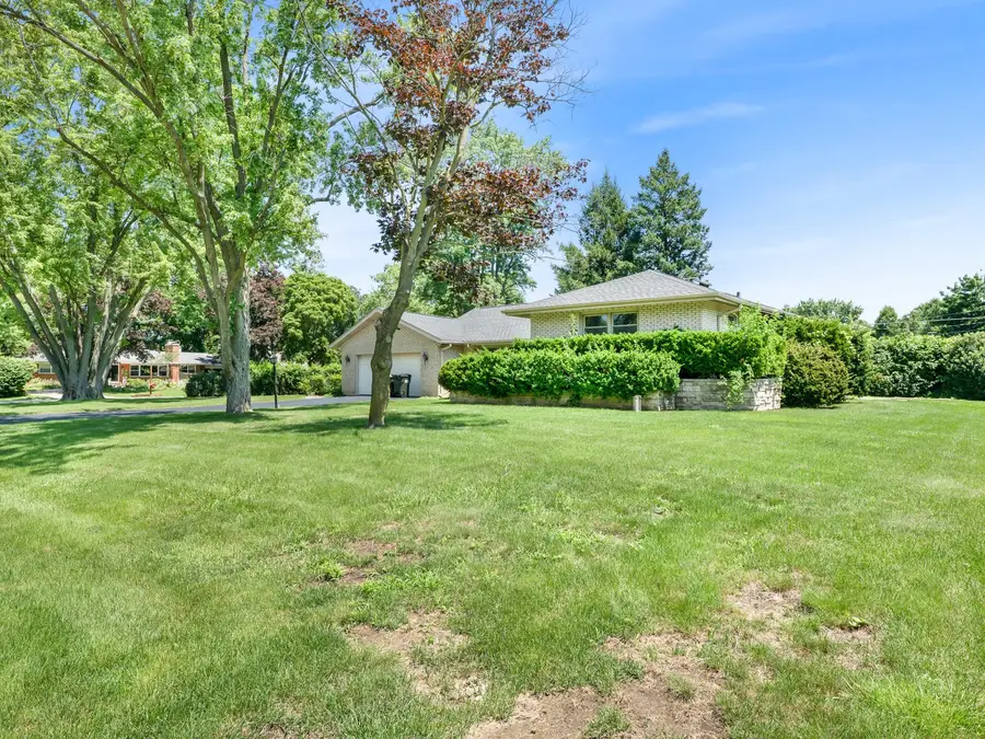 15 E Leon Lane, Prospect Heights, IL 60070 - #3