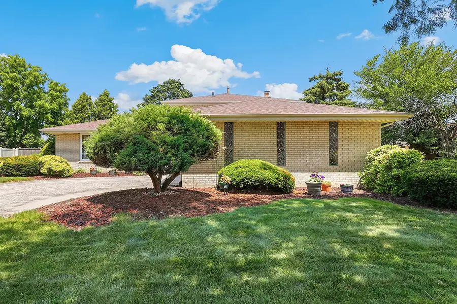 8840 Terry Drive, Orland Park, IL 60462 - #2