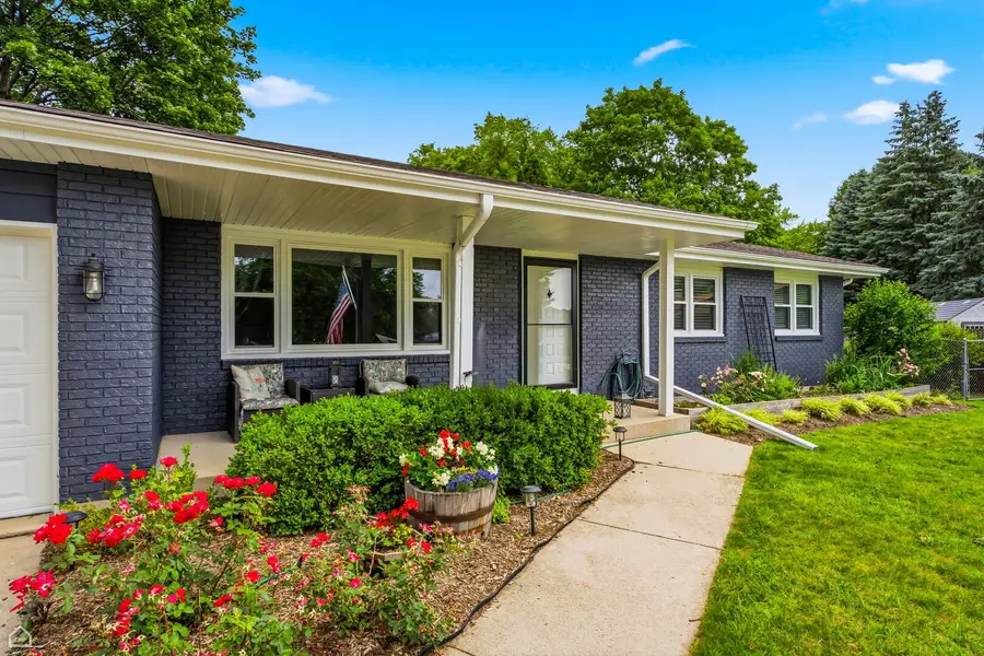 1978 N Fork Circle, Elgin, IL 60123 - #2