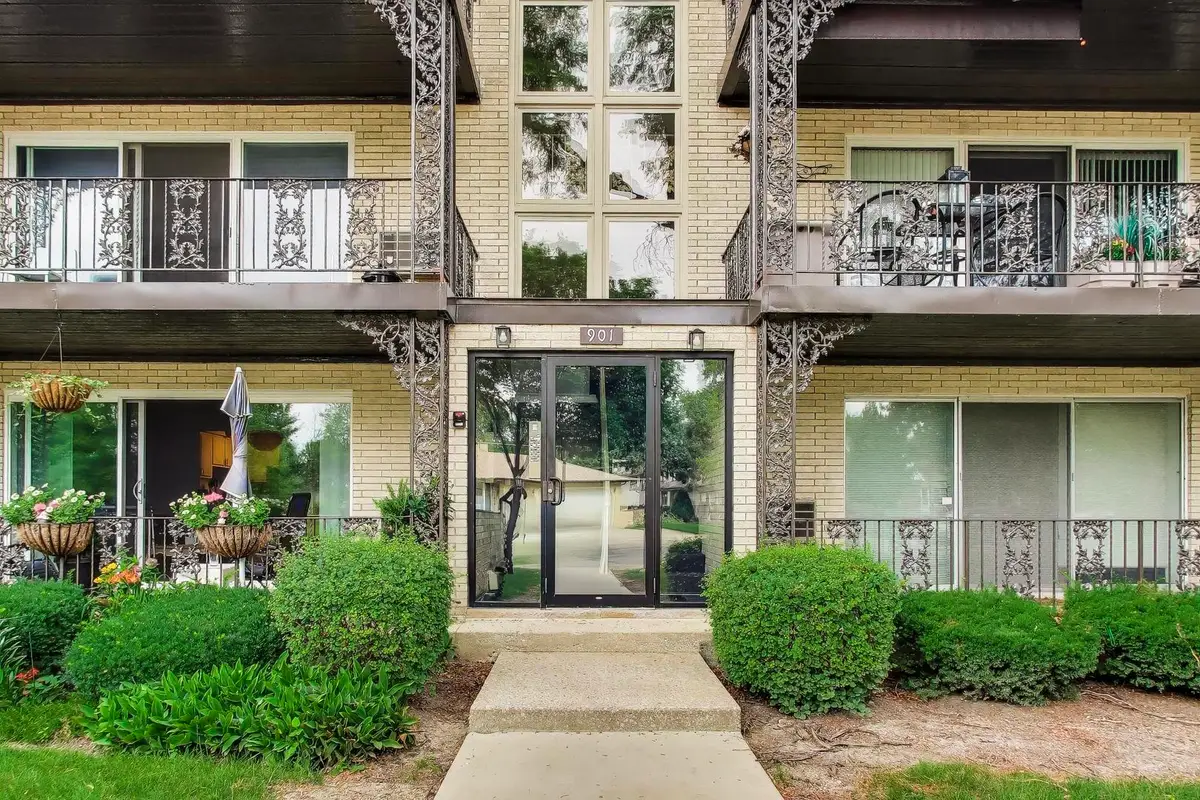 901 8th Avenue #12, La Grange, IL 60525 - #1