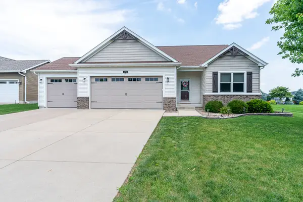 1716 E 58th Street, Davenport, IA 52807