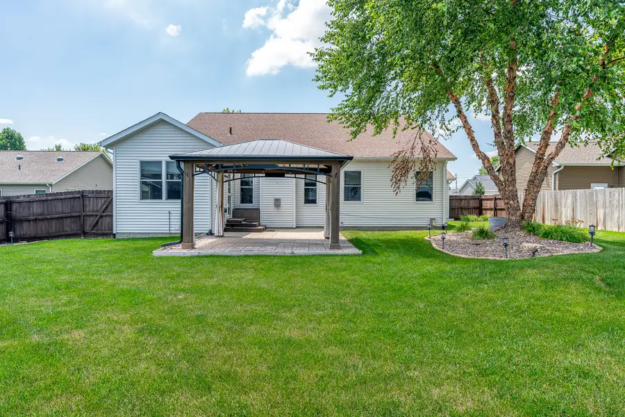 1716 E 58th Street, Davenport, IA 52807 - #3