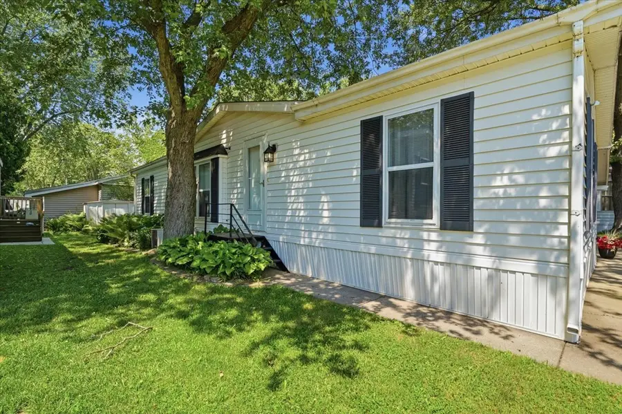 38703 N Sheridan Road #137, Beach Park, IL 60099 - #2