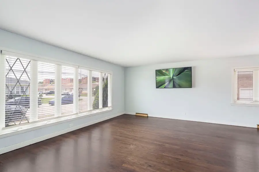 5129 N Chester Avenue, Chicago, IL 60656 - #3