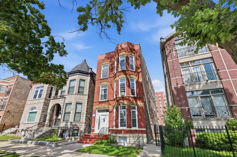 3819 S Wabash Avenue, Chicago, IL 60653 - #2