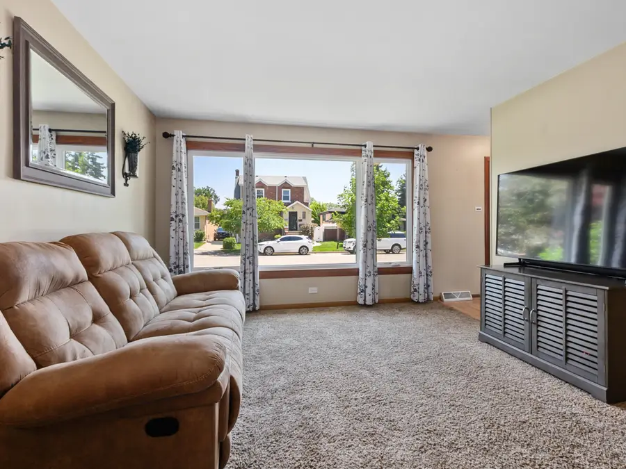2844 W 100th Place, Evergreen Park, IL 60805 - #3