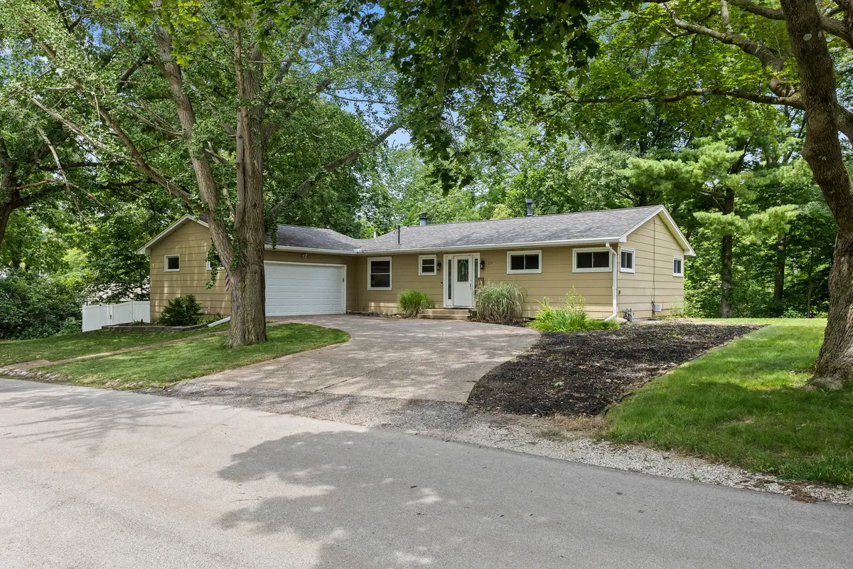 113 31st Avenue, Moline, IL 61265 - #1