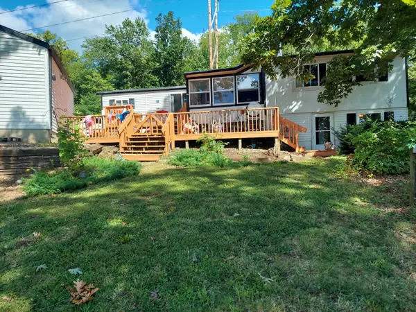 1 Knotville Drive, Tower Hill, IL 62571