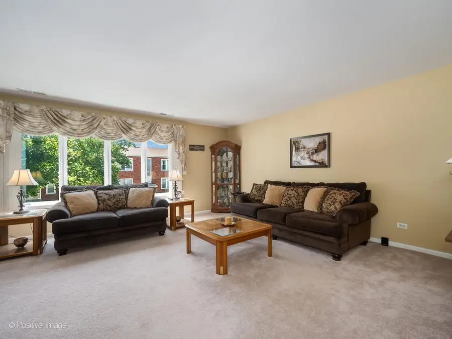7294 W Diversey Avenue #2, Elmwood Park, IL 60707 - #3