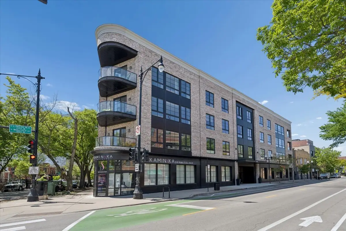 3808 N Lincoln Avenue #203, Chicago, IL 60613 - #1
