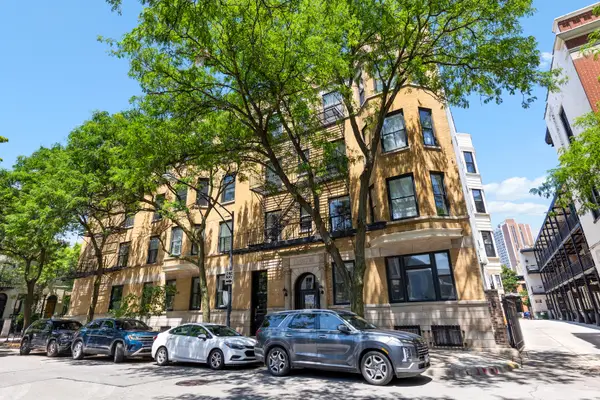 210 W Eugenie Street #2N, Chicago, IL 60614