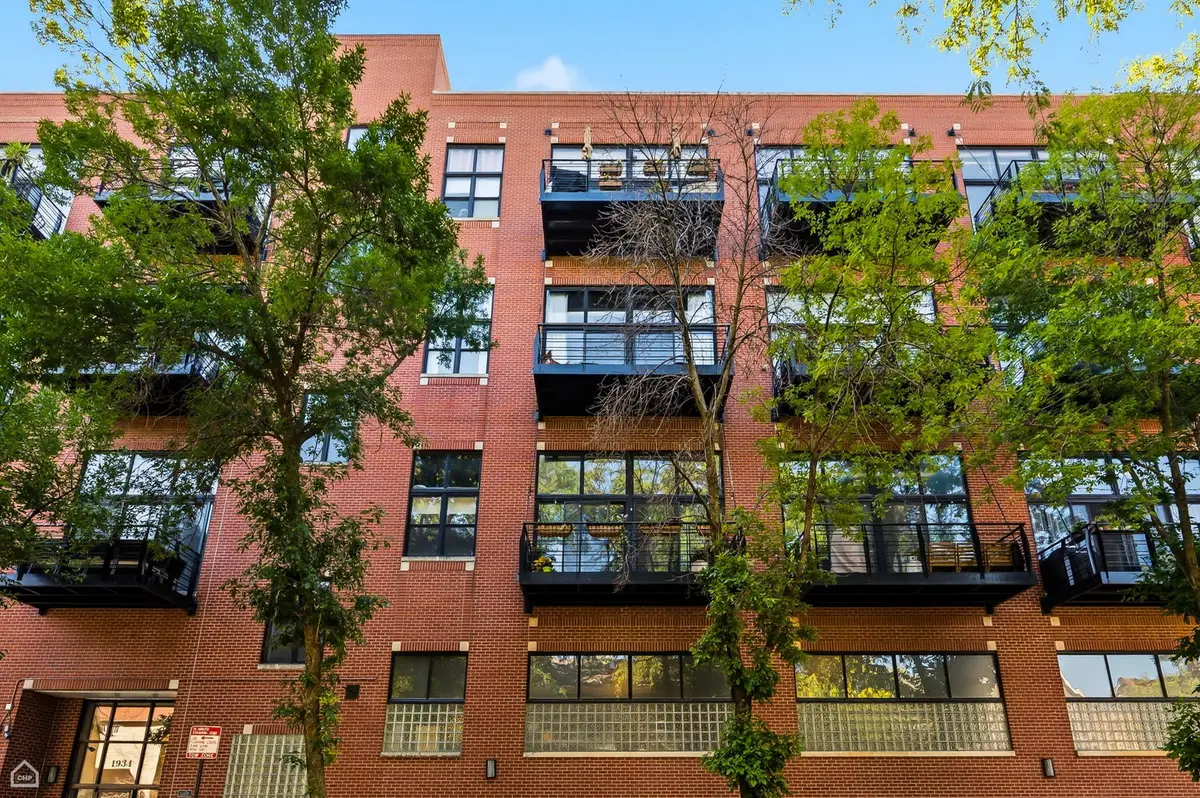1934 N Washtenaw Avenue #207, Chicago, IL 60647 - #1