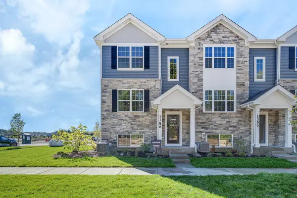 1279 Foxglove Drive, Bartlett, IL 60103
