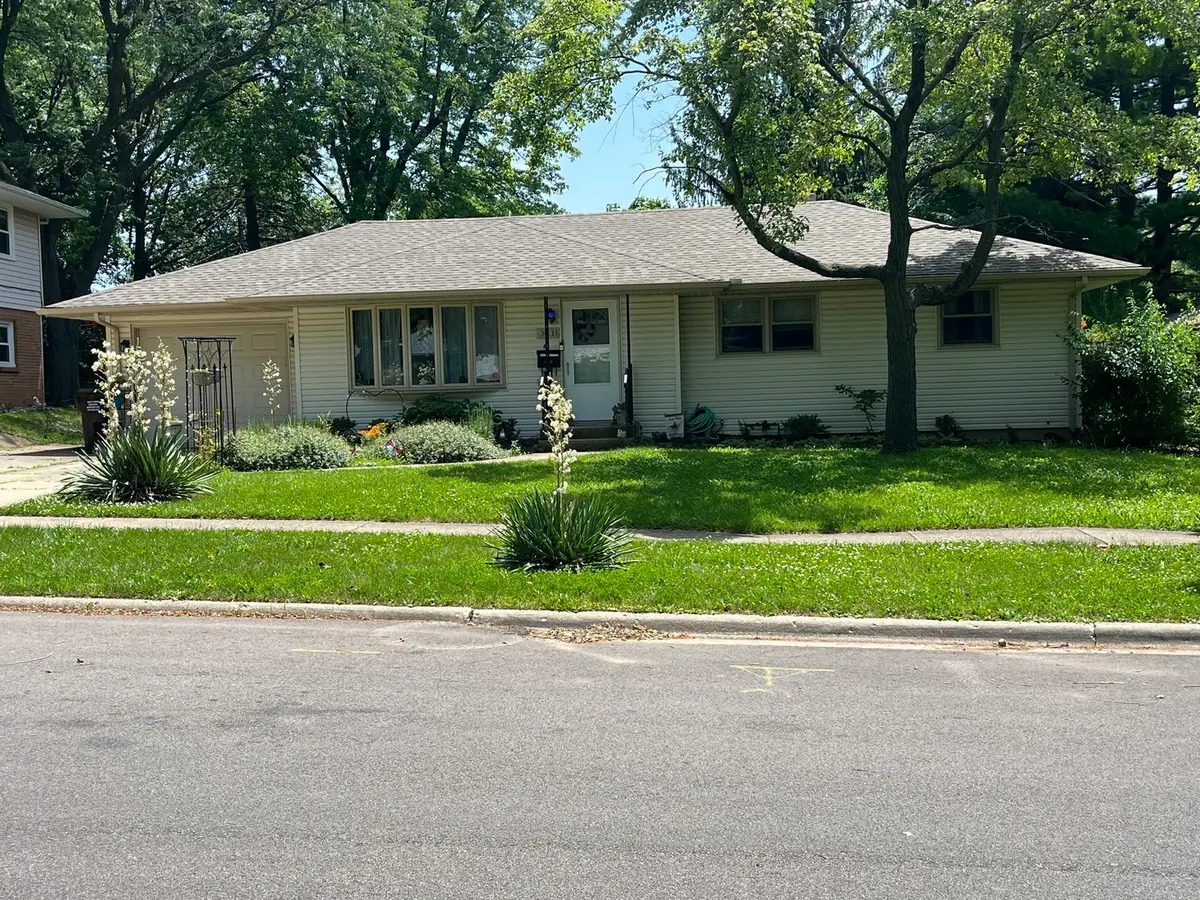 3931 Seward Avenue, Rockford, IL 61108 - #1