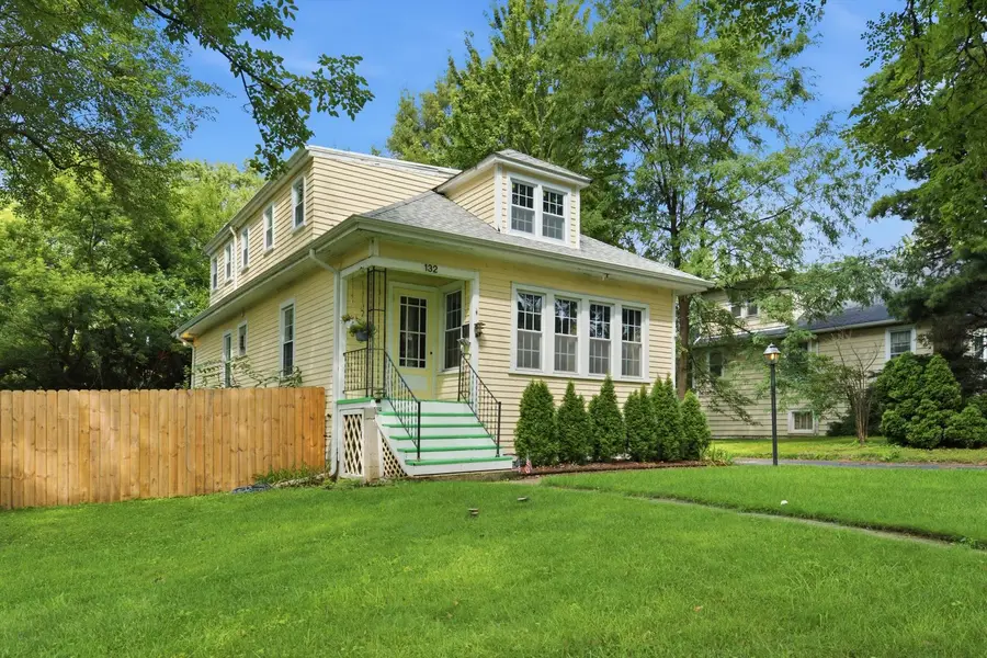 132 S Adams Street, Hinsdale, IL 60521 - #2