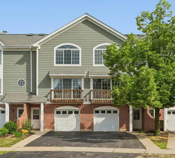 856 W Saint Johns Place, Palatine, IL 60067