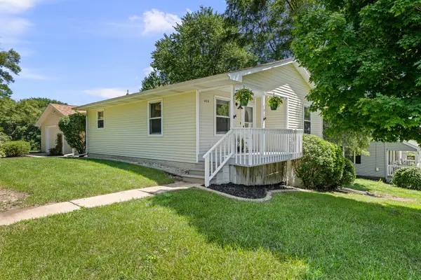 425 Wisconsin Street, Le Claire, IA 52753