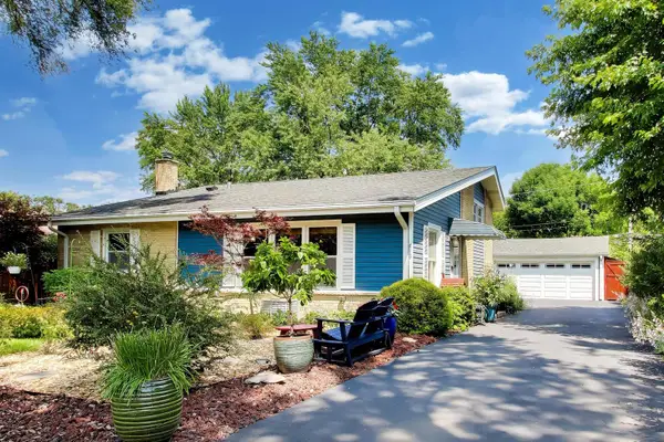 Address Withheld By Seller, Arlington Heights, IL 60004