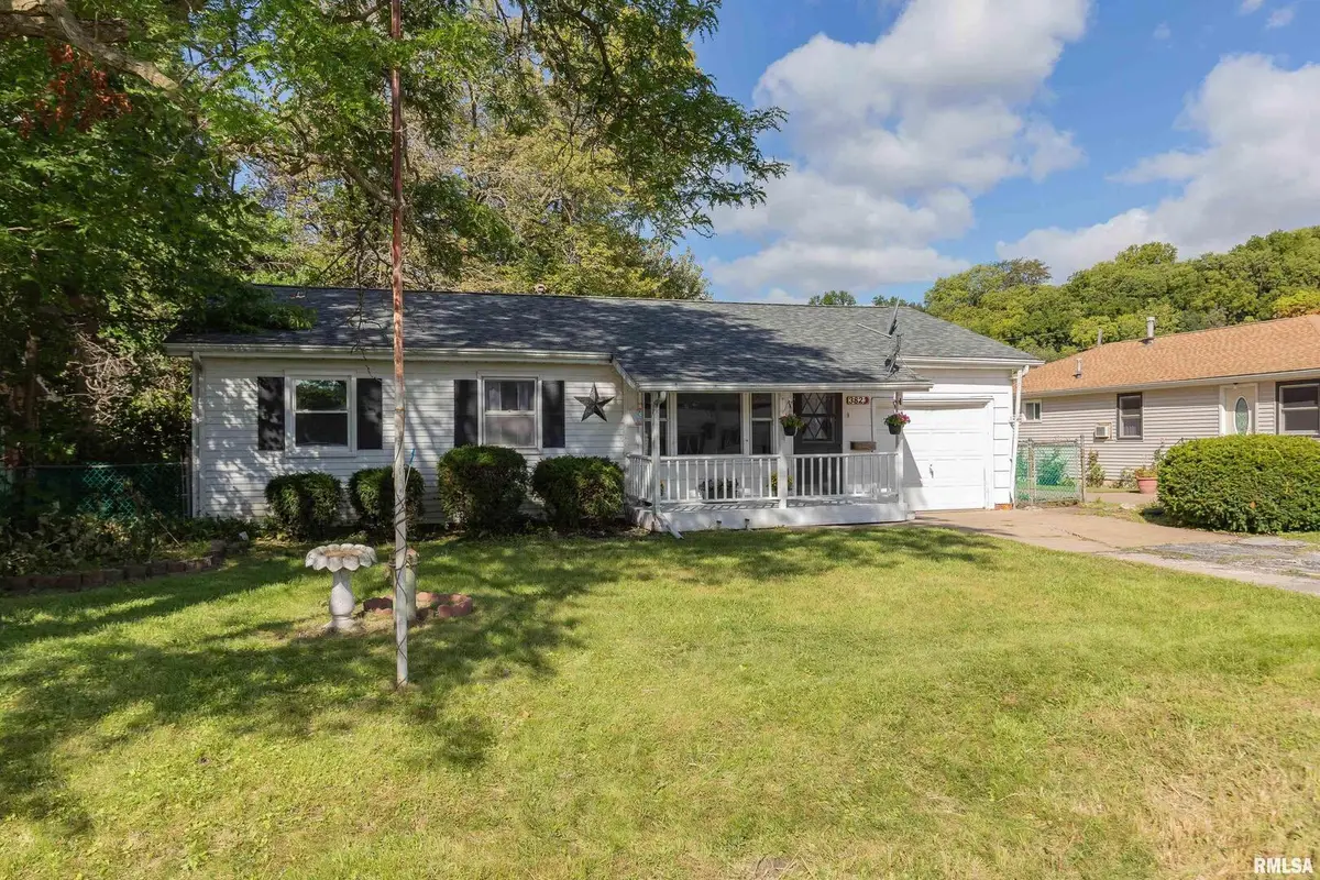 3823 15th Street, Moline, IL 61265 - #1
