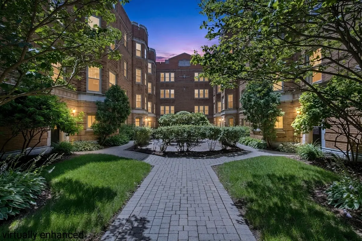 619 Washington Boulevard #1W, Oak Park, IL 60302 - #1