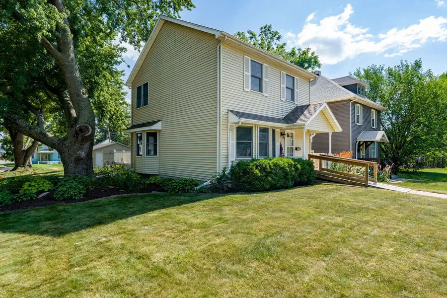 1543 Mississippi Boulevard, Bettendorf, IA 52722 - #2