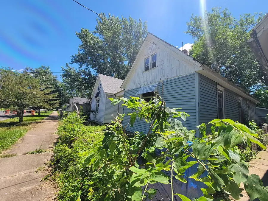 1524 W Widenham Street, Peoria, IL 61605 - #2