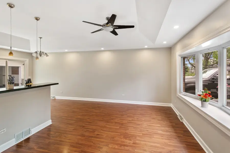 219 Countryside Lane, Lindenhurst, IL 60046 - #2