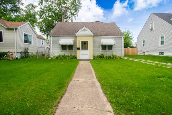 18342 Wildwood Avenue, Lansing, IL 60438