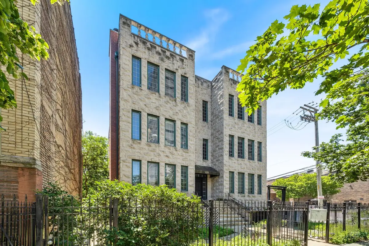 825 W Eastwood Avenue #3W, Chicago, IL 60640 - #1